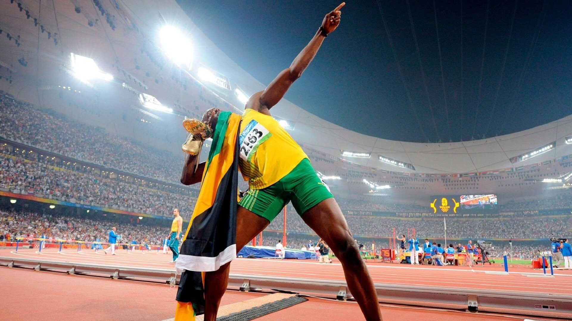 _云端游乐竞技场:虚拟现实中的极限较量_,云端俱乐部