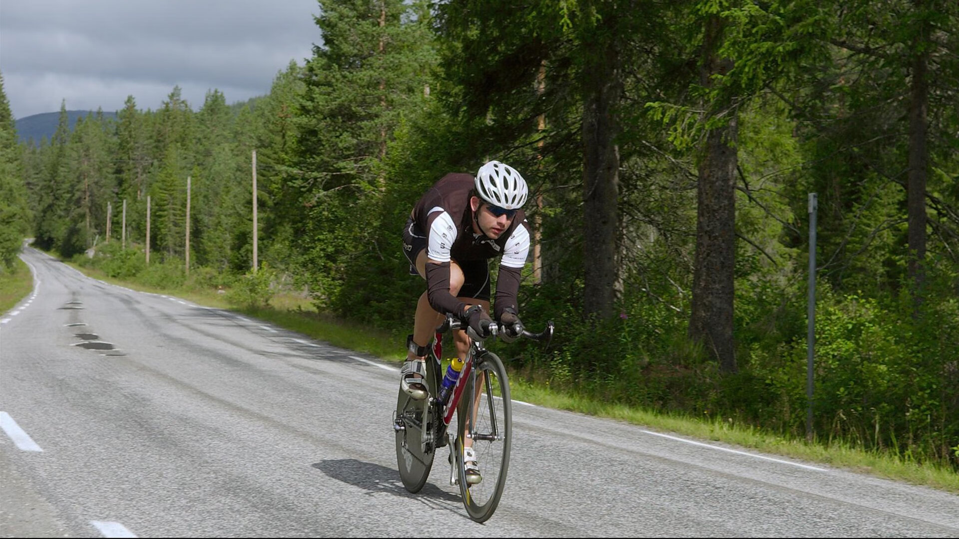 泡沫车轮：减重且耐用的新科技，泡沫车是什么